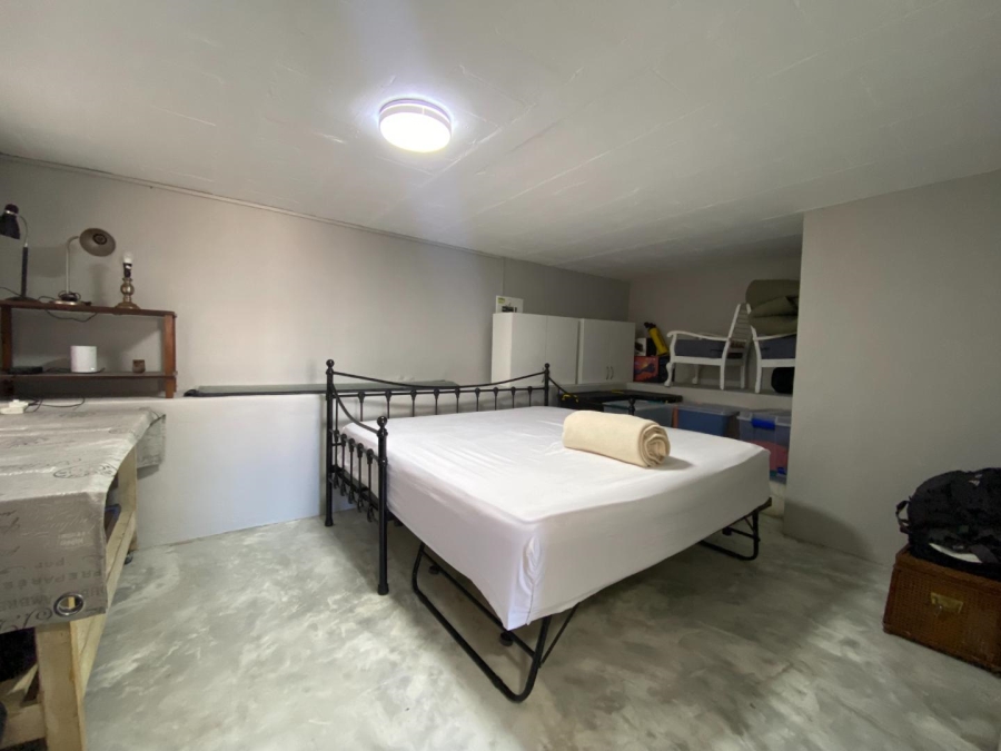 7 Bedroom Property for Sale in Myburgh Park Western Cape